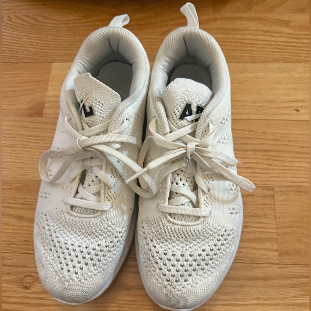Athletic Propulsion Labs Women's White Trainers